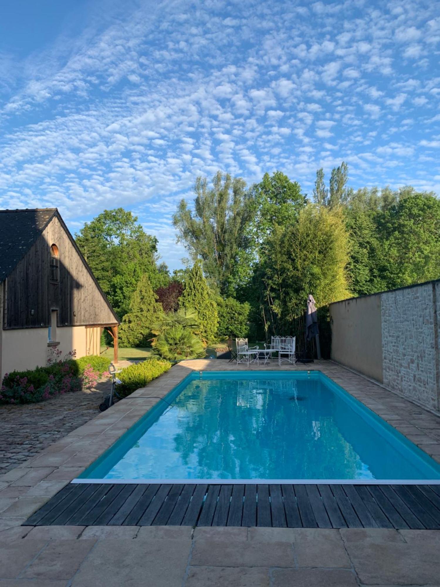 Hotel Le Relais Arnage Exterior foto